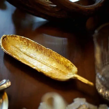 FEATHER LONG TRAY MED GOLD